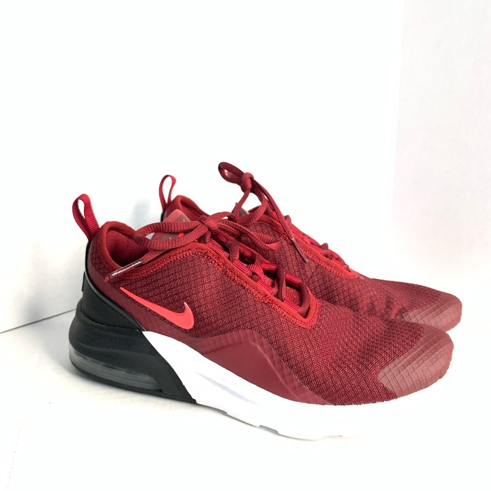 Nike Air Max Motion 2 Girls Running Shoe Size 5